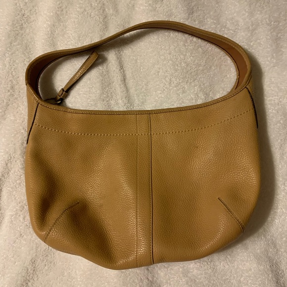 Authentic 100% leather Coach purse and matching coin purse - Picture 4 of 12